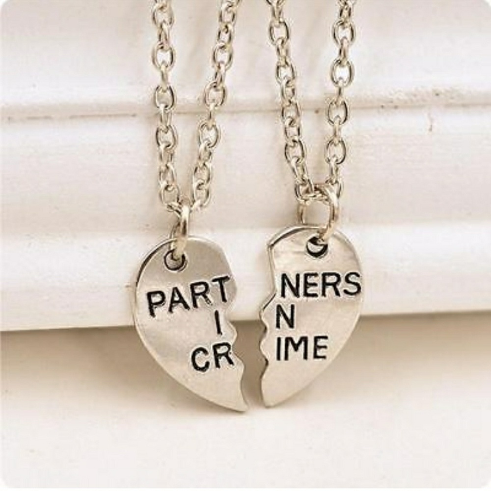 ❤Partners in crime necklace set.❤
